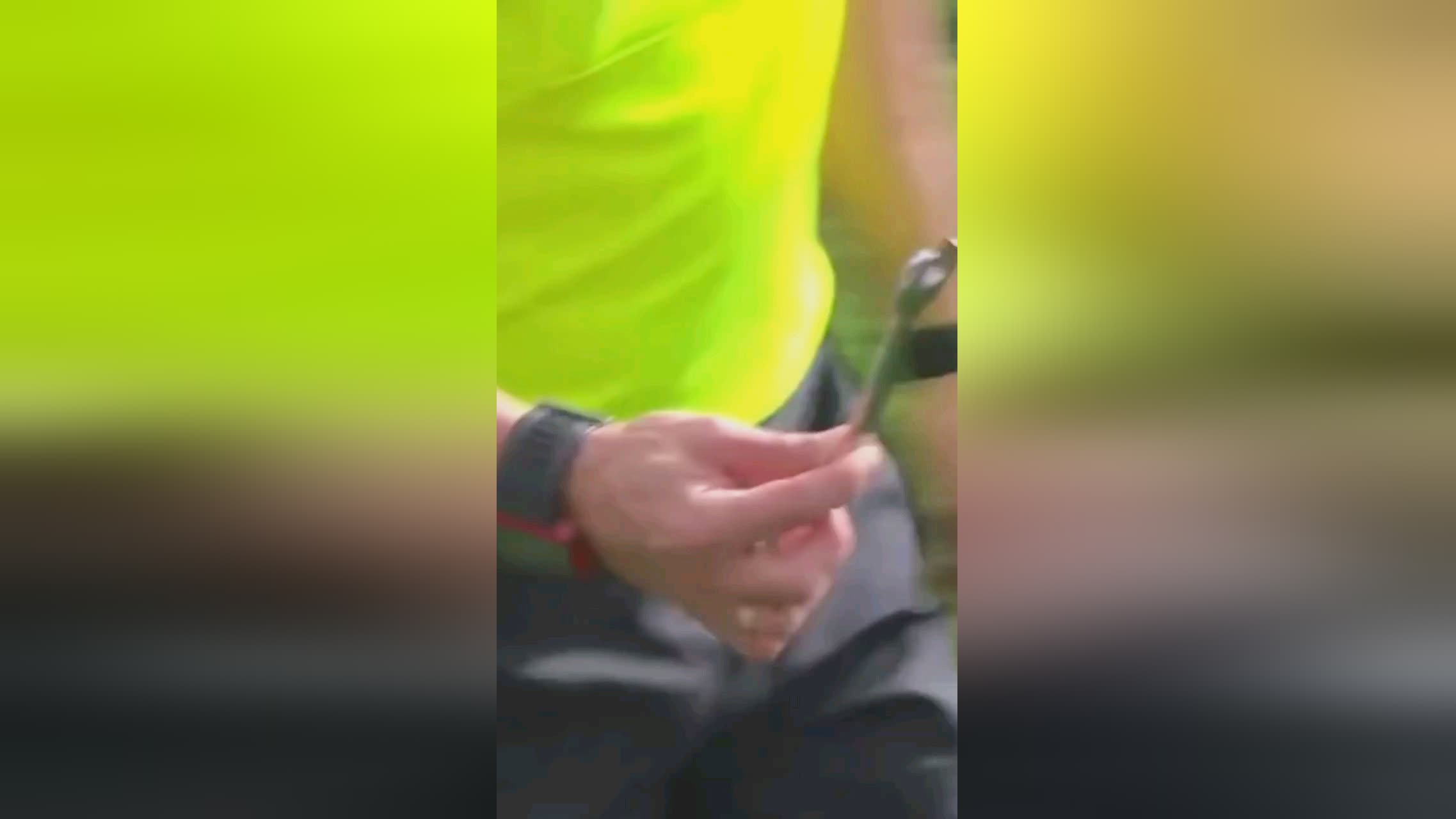 其锐利的