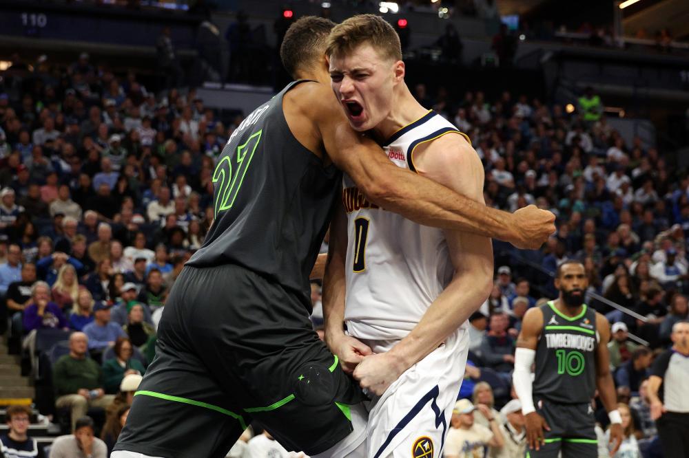 牌与多起停 牌与多起停