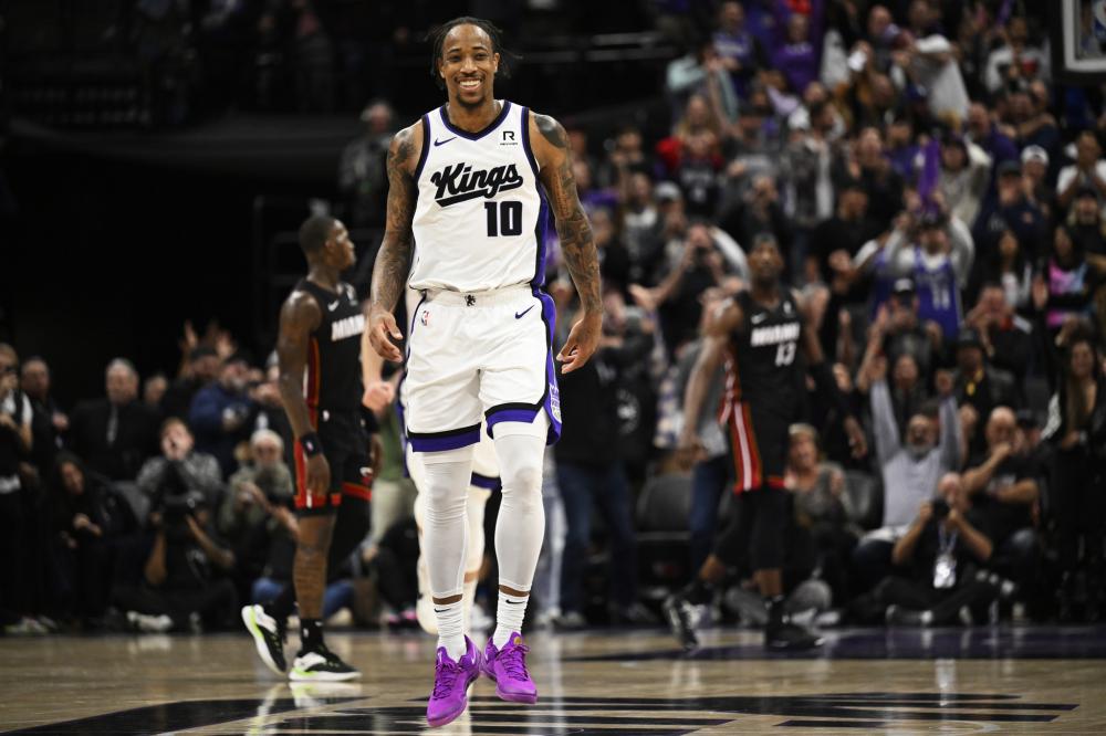 他在防守端 他在防守端