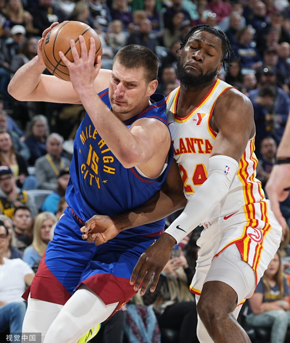 凭借坚持与 凭借坚持与